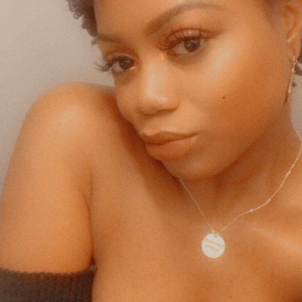 Meet your Posher, Charnelle